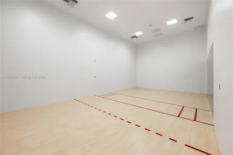 225 N Miami Avenue Miami FL 33128