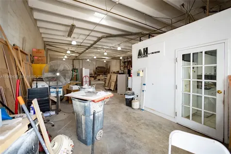 7311 NW 56th Street Miami FL 33166