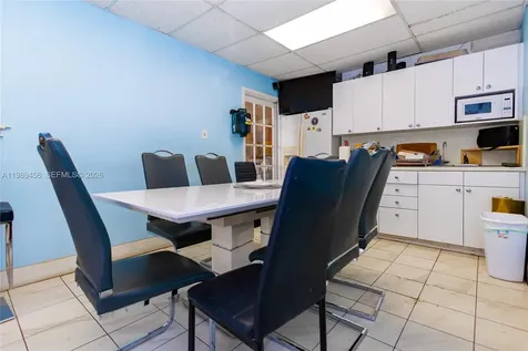 7311 NW 56th Street Miami FL 33166