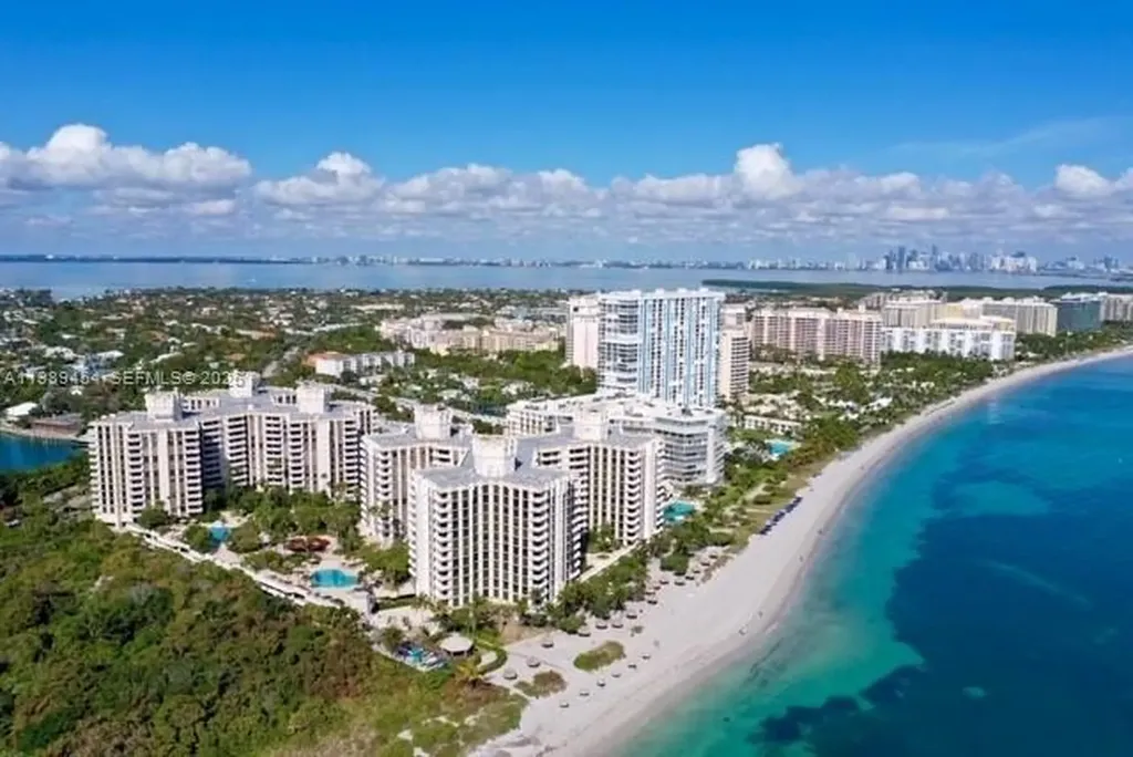 1111 Crandon Boulevard Key Biscayne FL 33149
