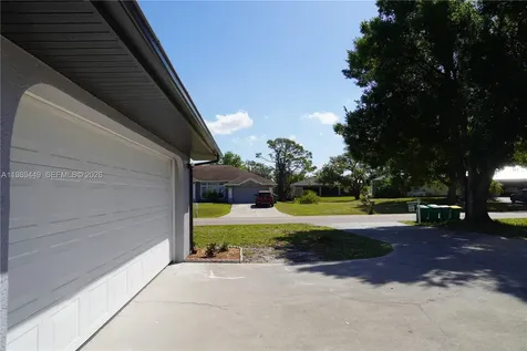 563 Presque Isle Drive Port Charlotte FL 33954