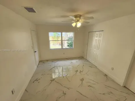 11806 SW 102nd Street Miami FL 33186