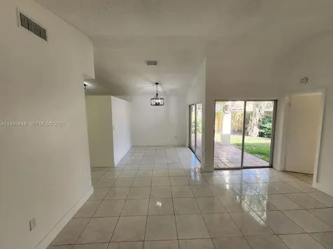 11806 SW 102nd Street Miami FL 33186