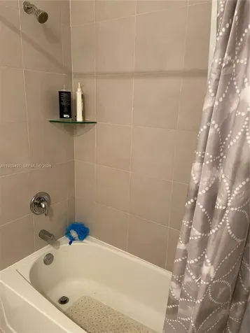 20548 NE 5th Place Miami FL 33179