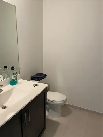 20548 NE 5th Place Miami FL 33179