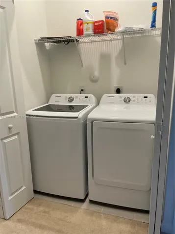 20548 NE 5th Place Miami FL 33179