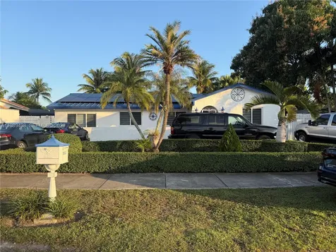 15022 SW 67th Lane Miami FL 33193