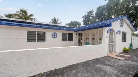 15022 SW 67th Lane Miami FL 33193