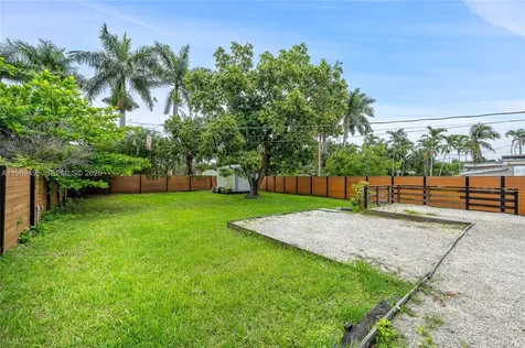 531 Forrest Drive Miami Springs FL 33166