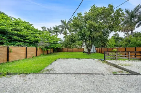 531 Forrest Drive Miami Springs FL 33166