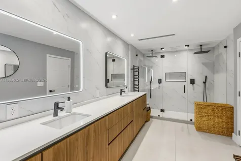 151 Crandon Boulevard Key Biscayne FL 33149