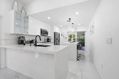 2570 SE 7th Place Homestead FL 33033