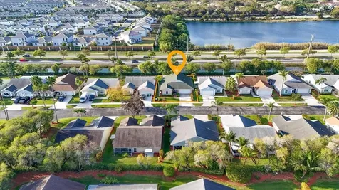 2570 SE 7th Place Homestead FL 33033