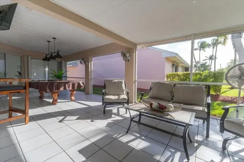 2570 SE 7th Place Homestead FL 33033