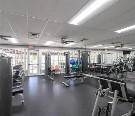 2570 SE 7th Place Homestead FL 33033