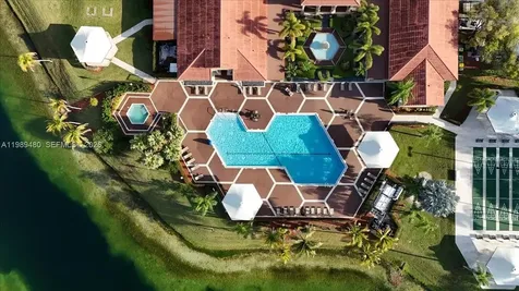 2570 SE 7th Place Homestead FL 33033