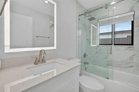 2490 NW 44th Street Miami FL 33142