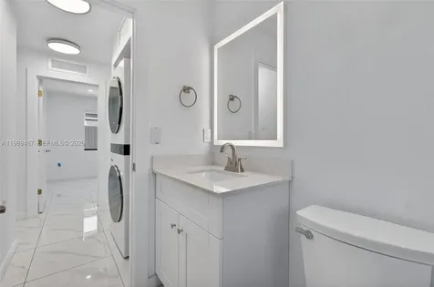 2490 NW 44th Street Miami FL 33142