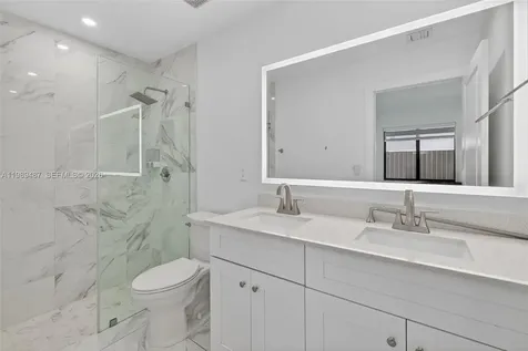 2490 NW 44th Street Miami FL 33142