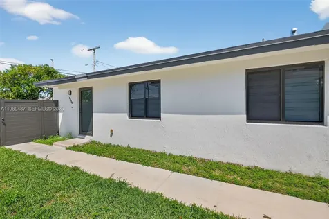2490 NW 44th Street Miami FL 33142