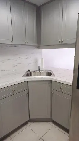 4550 NW 9th Street Miami FL 33126