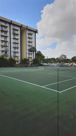 4550 NW 9th Street Miami FL 33126