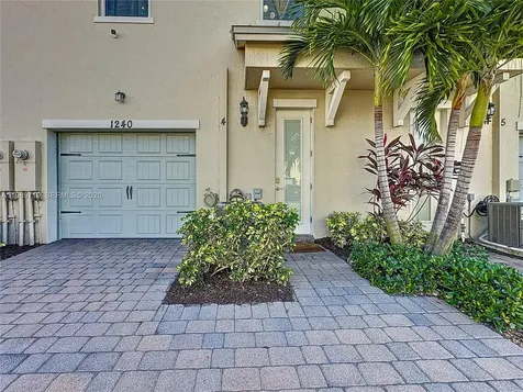 1240 Eucalyptus Drive Hollywood FL 33021