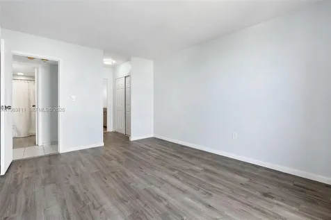 2500 NE 135th Street Unit#b206 North Miami FL 33181