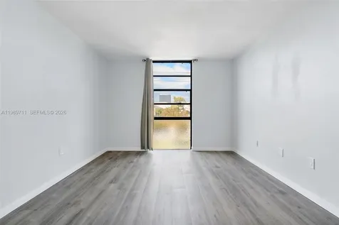 2500 NE 135th Street Unit#b206 North Miami FL 33181