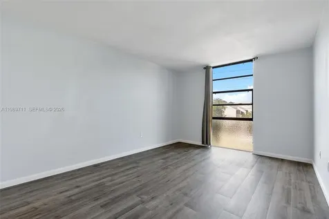 2500 NE 135th Street Unit#b206 North Miami FL 33181