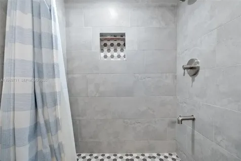 2500 NE 135th Street Unit#b206 North Miami FL 33181