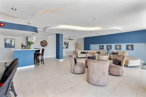 2500 NE 135th Street Unit#b206 North Miami FL 33181