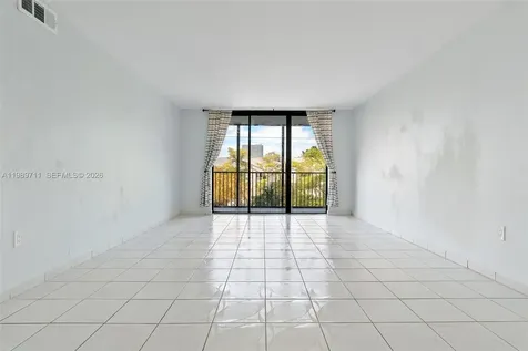 2500 NE 135th Street Unit#b206 North Miami FL 33181