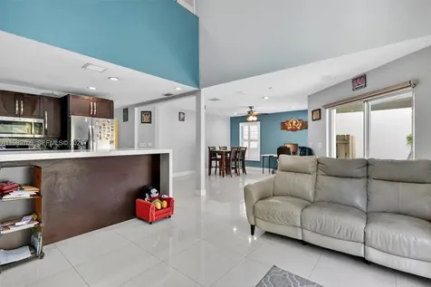 12289 NW 1st Street Plantation FL 33325