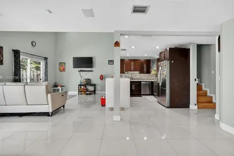 12289 NW 1st Street Plantation FL 33325