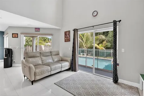 12289 NW 1st Street Plantation FL 33325