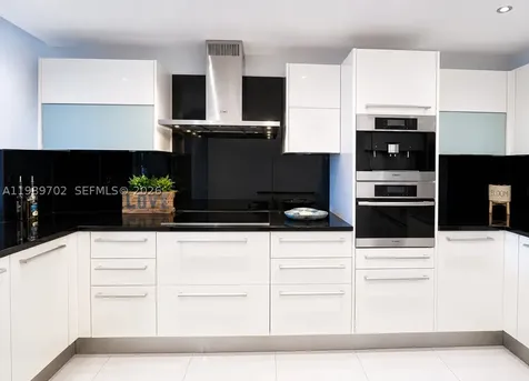 17121 Collins Avenue Sunny Isles Beach FL 33160
