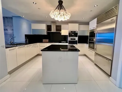 17121 Collins Avenue Sunny Isles Beach FL 33160