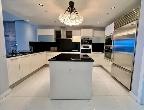 17121 Collins Avenue Sunny Isles Beach FL 33160