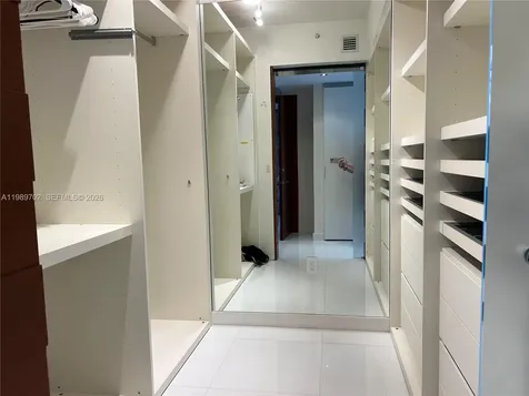 17121 Collins Avenue Sunny Isles Beach FL 33160
