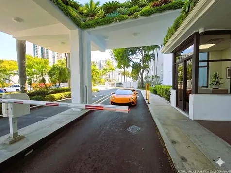 2851 NE 183rd Street Aventura FL 33160