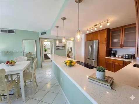 2851 NE 183rd Street Aventura FL 33160