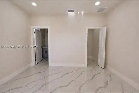 2421/2423 Milton Avenue S Lehigh Acres FL 33973