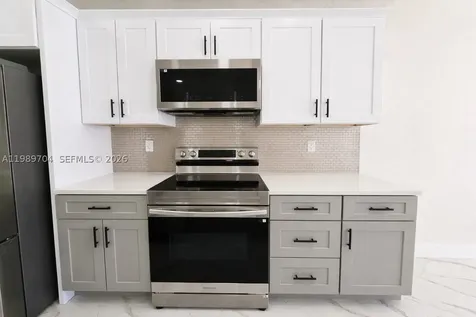 2421/2423 Milton Avenue S Lehigh Acres FL 33973