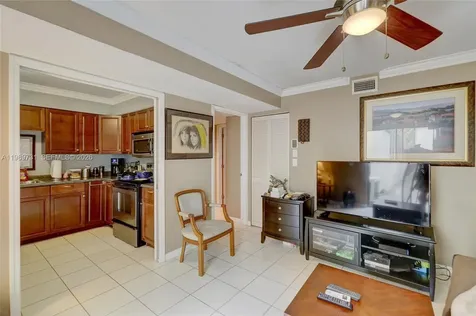 337 Ives Dairy Road Miami FL 33179