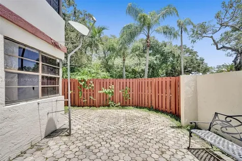 337 Ives Dairy Road Miami FL 33179