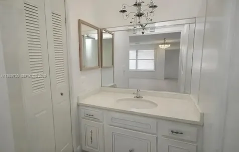 3531 Inverrary Drive Lauderhill FL 33319