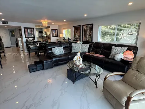 1501 SW 134th Way Pembroke Pines FL 33027
