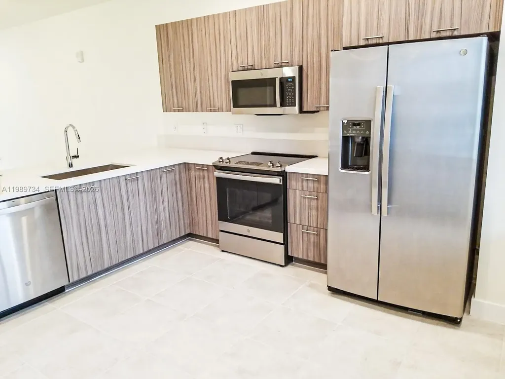 6425 NW 103rd Place Doral FL 33178