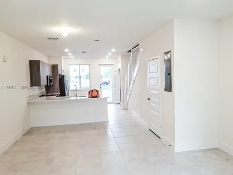 6425 NW 103rd Place Doral FL 33178